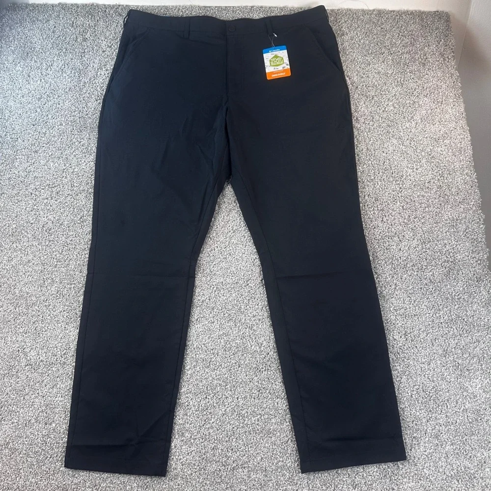 Columbia Sage Peak Chino Pant Men 40x32 Black Omni-Shield Hiking Lightweight NEW